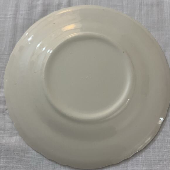 Floral Cream Dinnerware Set - Picture 9 of 10